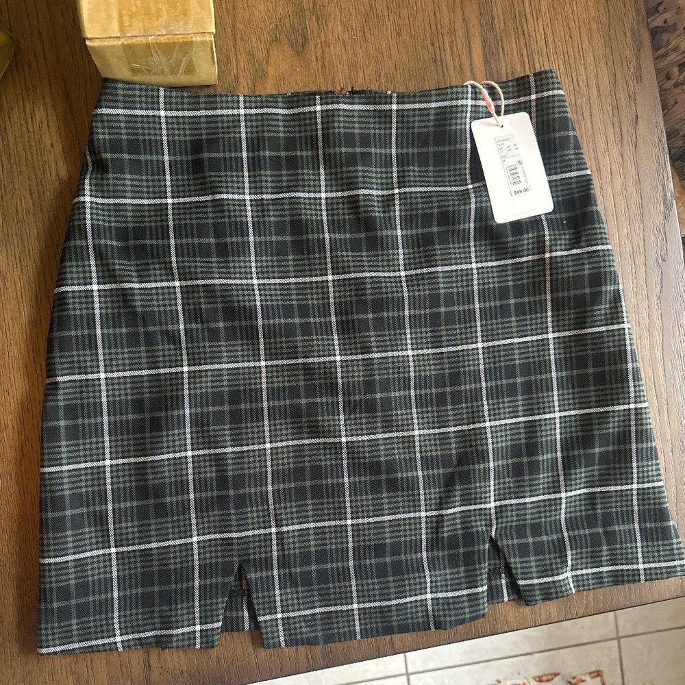 GB Green Plaid skirt new